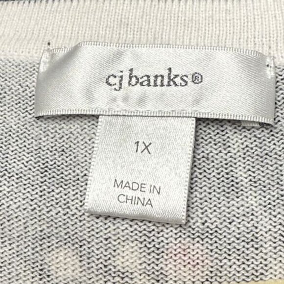 CJ Banks women's 1X black long sleeve cardigan with berries. - Picture 4 of 6